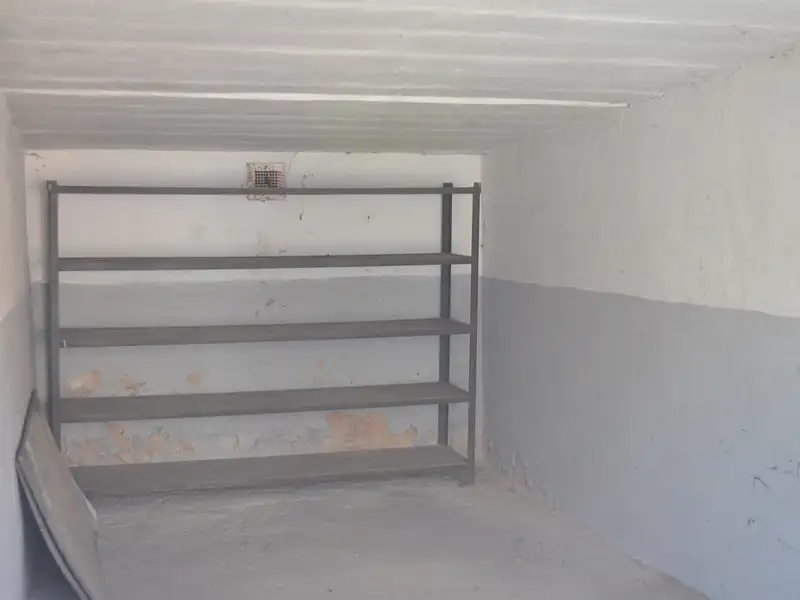 Prodej garáže 14 m², Praha – náhled fotky 3