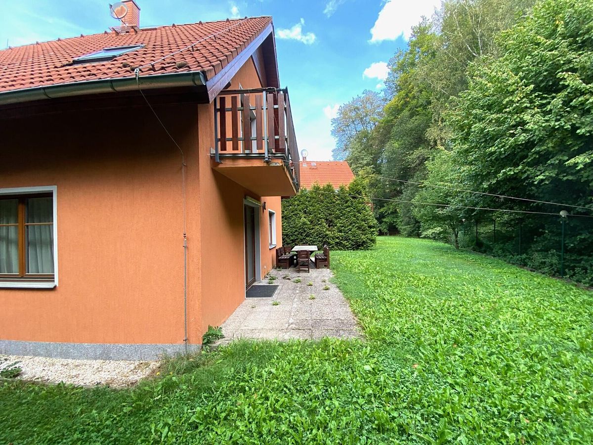 Prodej rodinného domu 160 m², pozemek 712 m² – fotografie 3