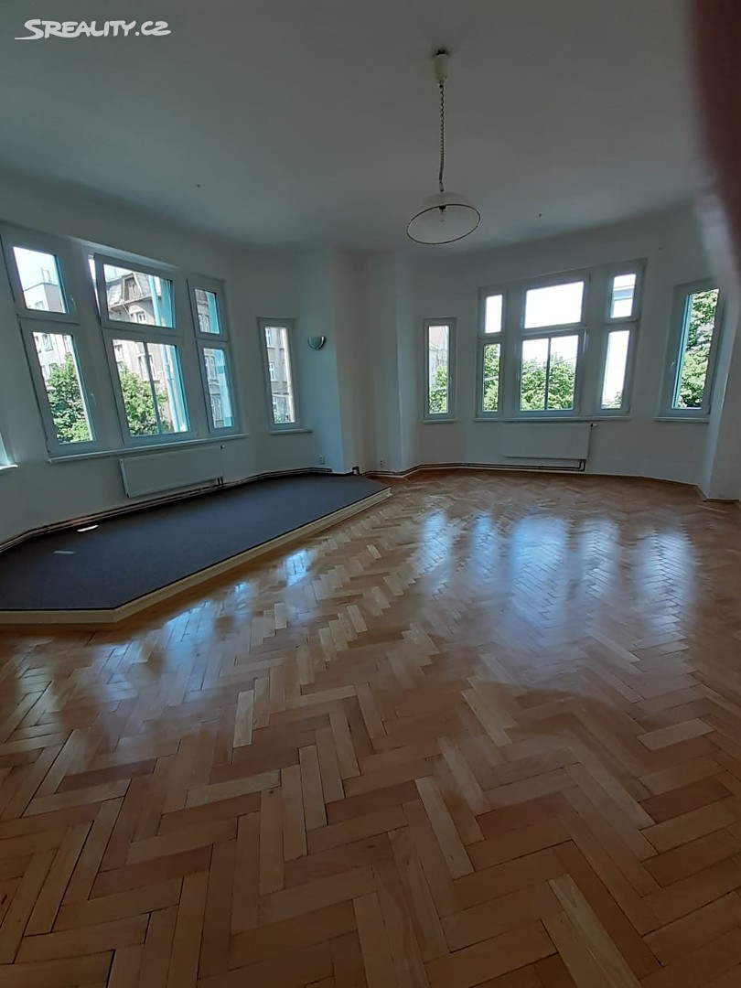 Pronájem bytu 2+kk 60 m² (Jednopodlažní), Plzeň