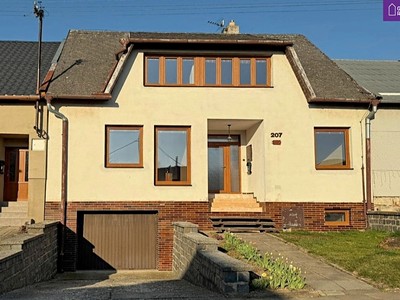 Prodej  rodinného domu 180 m², pozemek 593 m²