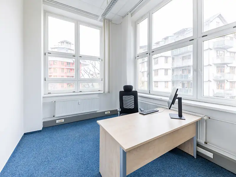 Pronájem kanceláře 30 m², Praha – náhled fotky 1