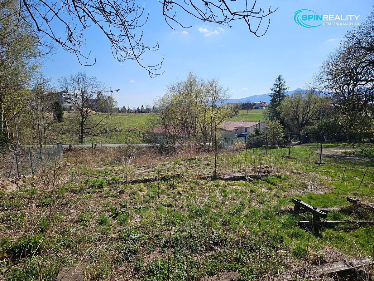 Prodej stavebního pozemku 600 m² – fotografie 3
