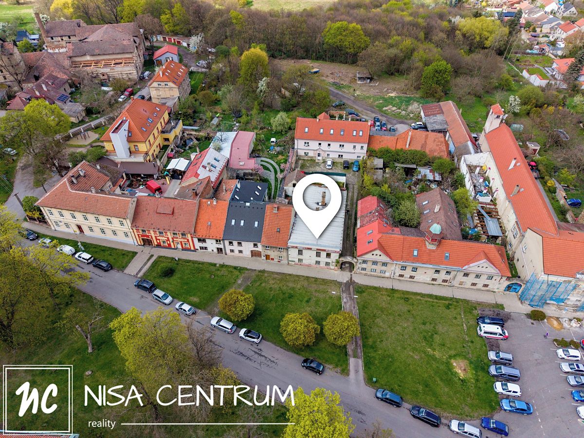 Prodej rodinného domu 460 m², pozemek 385 m² – fotografie 5