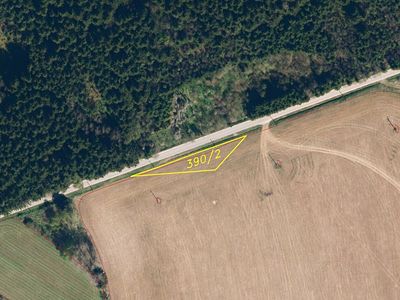 Prodej pozemku 590 m²