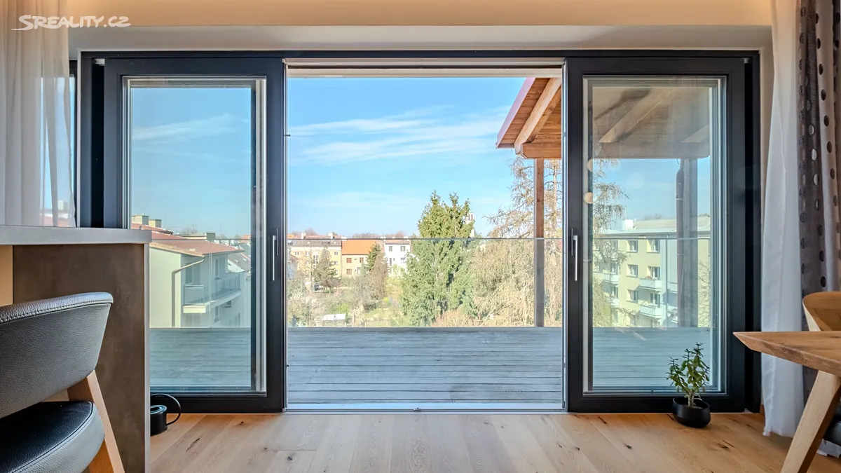 Prodej bytu 3+kk 85 m² – pohled 3