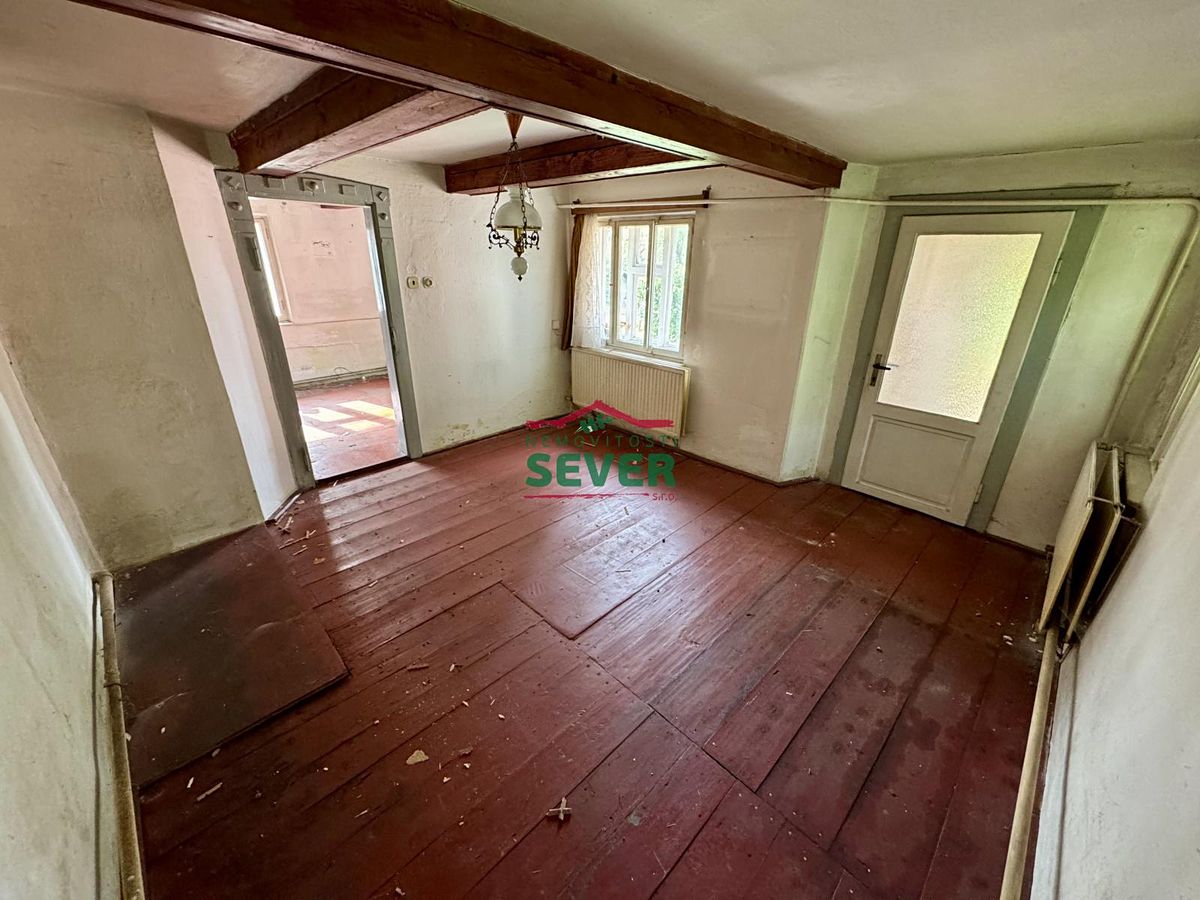 Prodej rodinného domu 180 m², pozemek 373 m² – fotografie 2