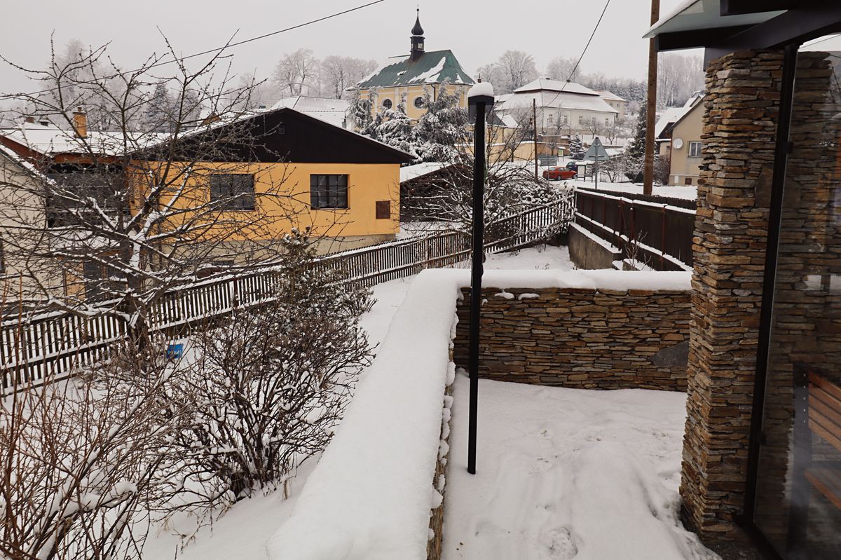 Prodej rodinného domu 234 m², pozemek 188 m² – fotografie 3