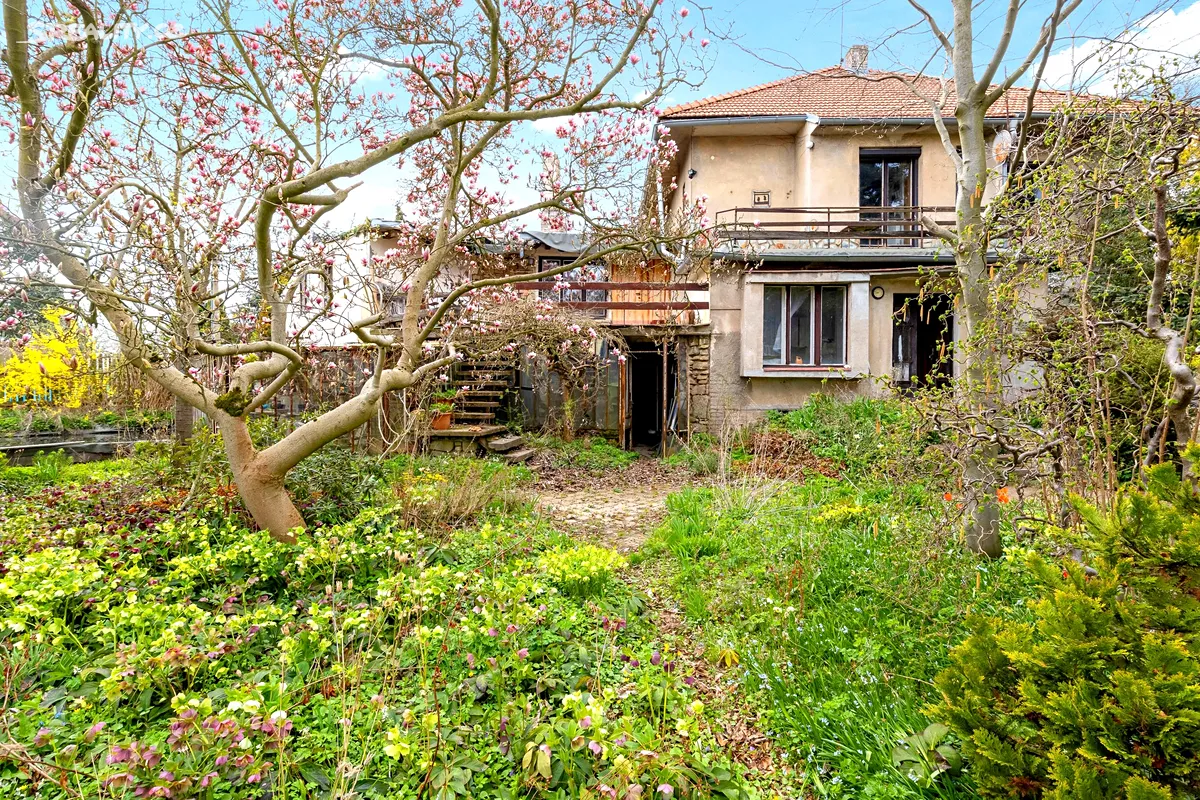 Prodej rodinného domu 260 m², pozemek 953 m², Lhota
