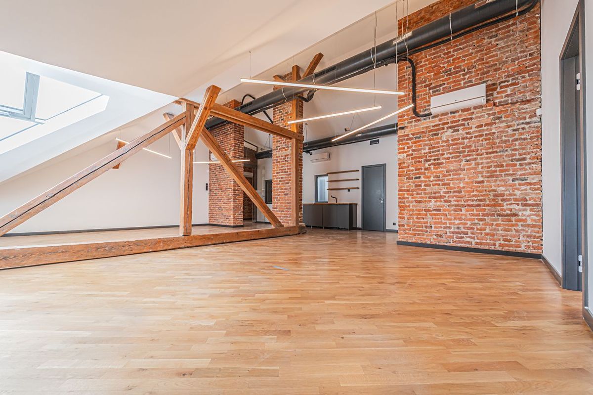 Prodej bytu 6 pokojů a více 280 m² – fotografie 3
