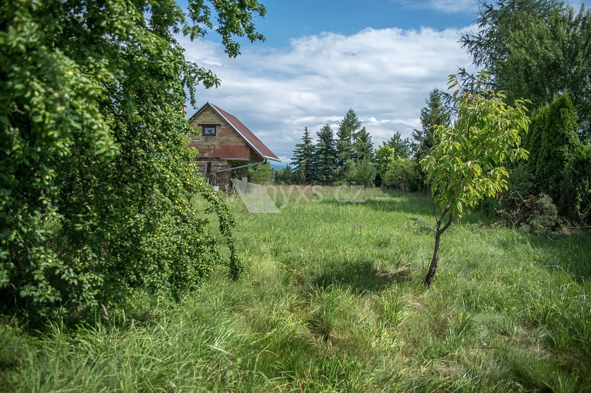 Prodej stavebního pozemku 1429 m²