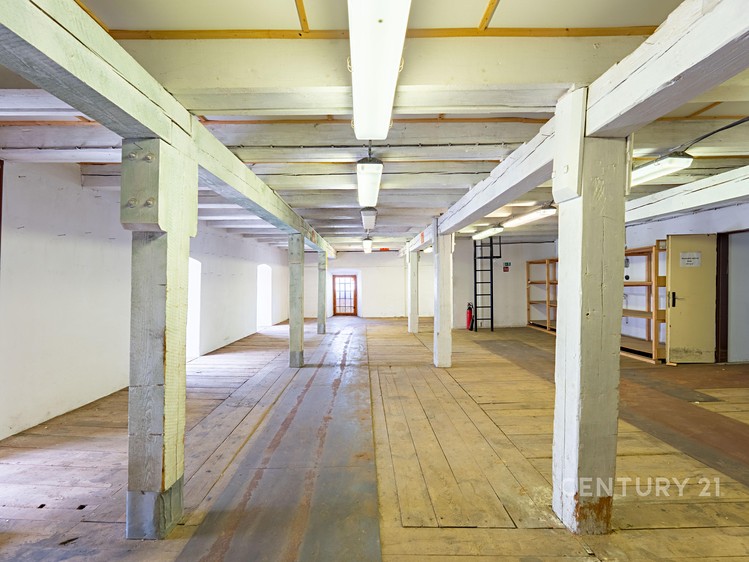 Комерційне приміщення на продаж, 2 212 м² (16 з 36)