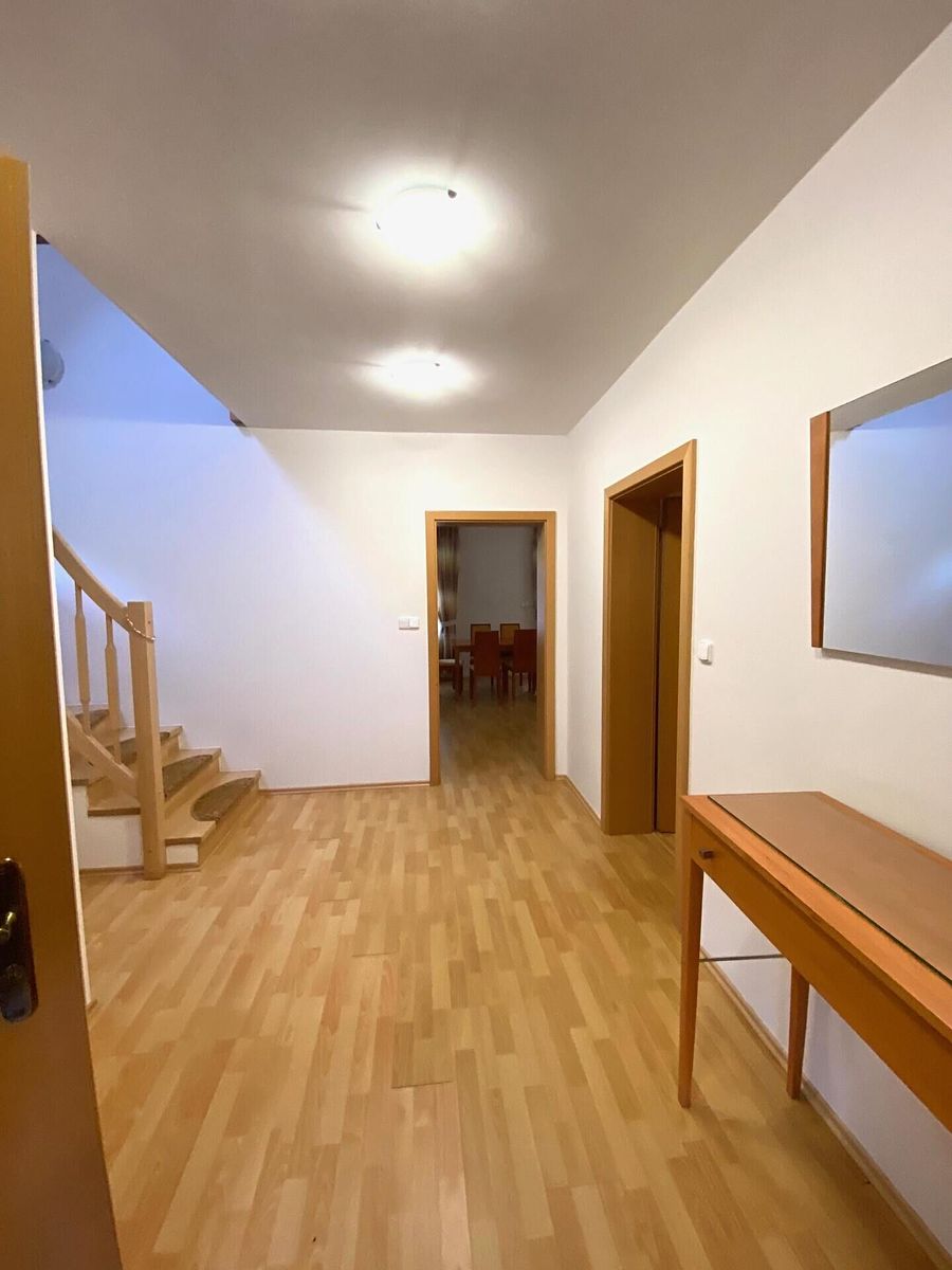 Prodej rodinného domu 160 m², pozemek 712 m² – fotografie 5
