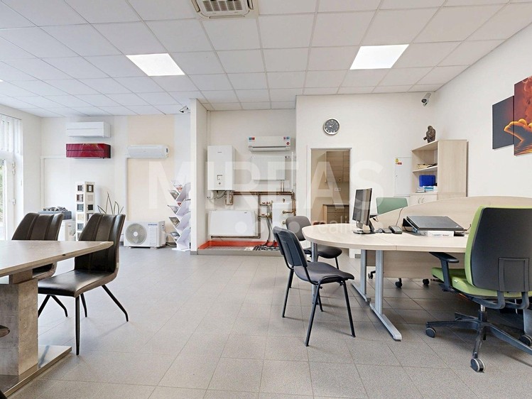 Prodej komerčního prostoru, 106 m² (7 z 13)