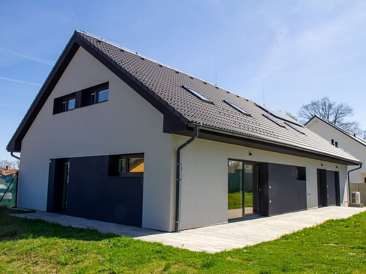 Prodej rodinného domu 350 m², pozemek 654 m² – fotografie 5