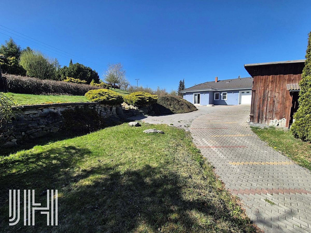 Prodej rodinného domu 192 m², pozemek 2667 m² – fotografie 3