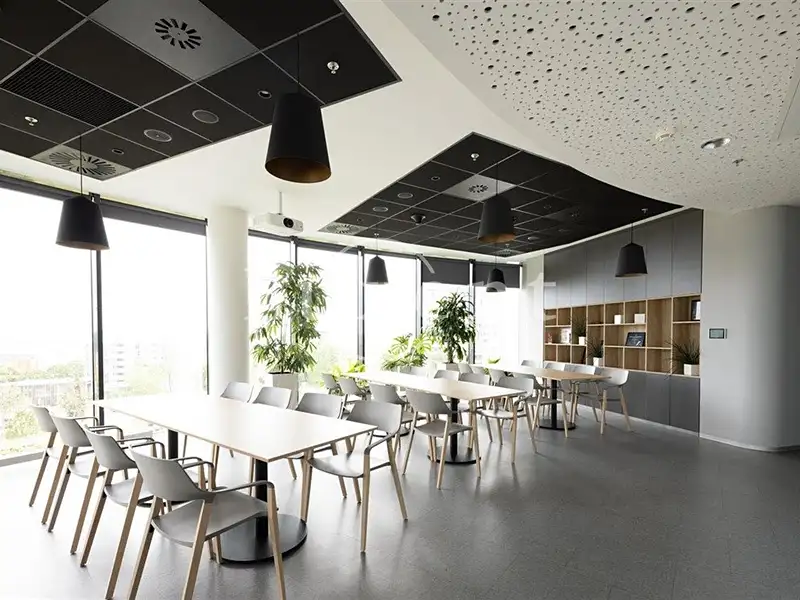Pronájem kanceláře 902 m², Praha – náhled fotky 3