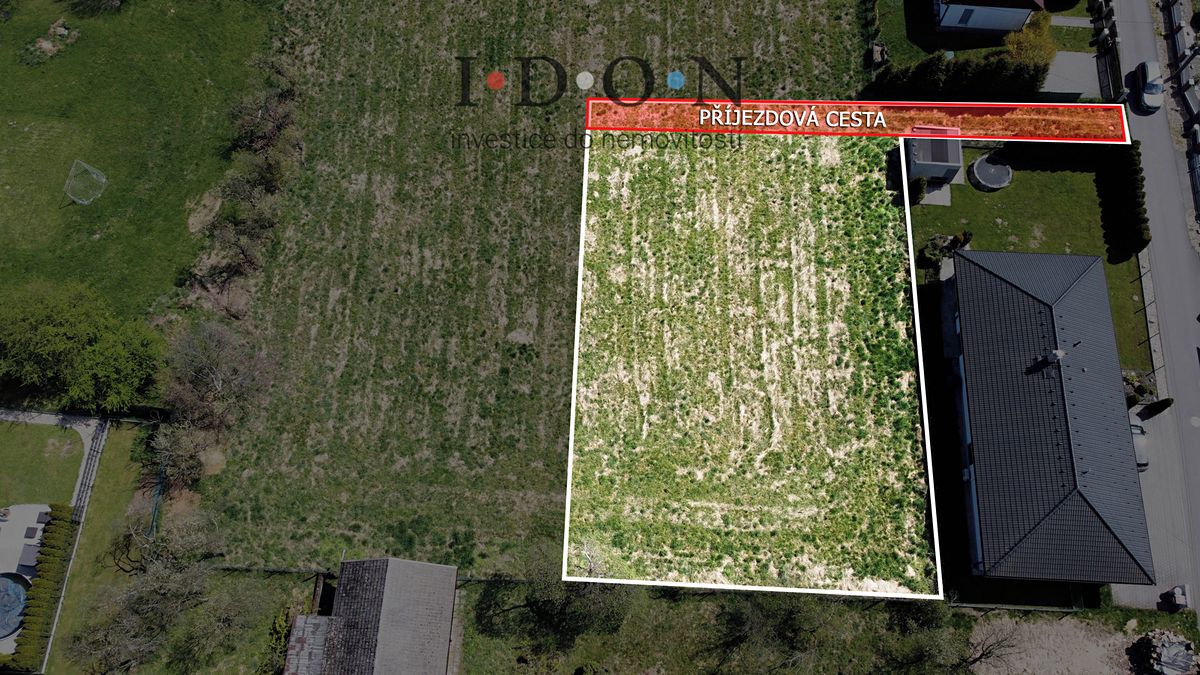 Prodej stavebního pozemku 935 m² – fotografie 2