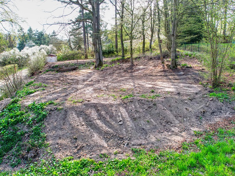 Grundstück zum Kauf, 1.071 m² (1 von 9)
