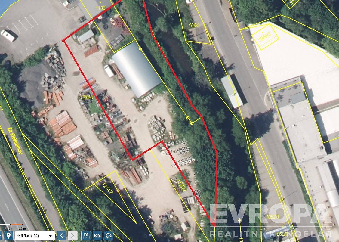 Prodej komerčního pozemku 2500 m²