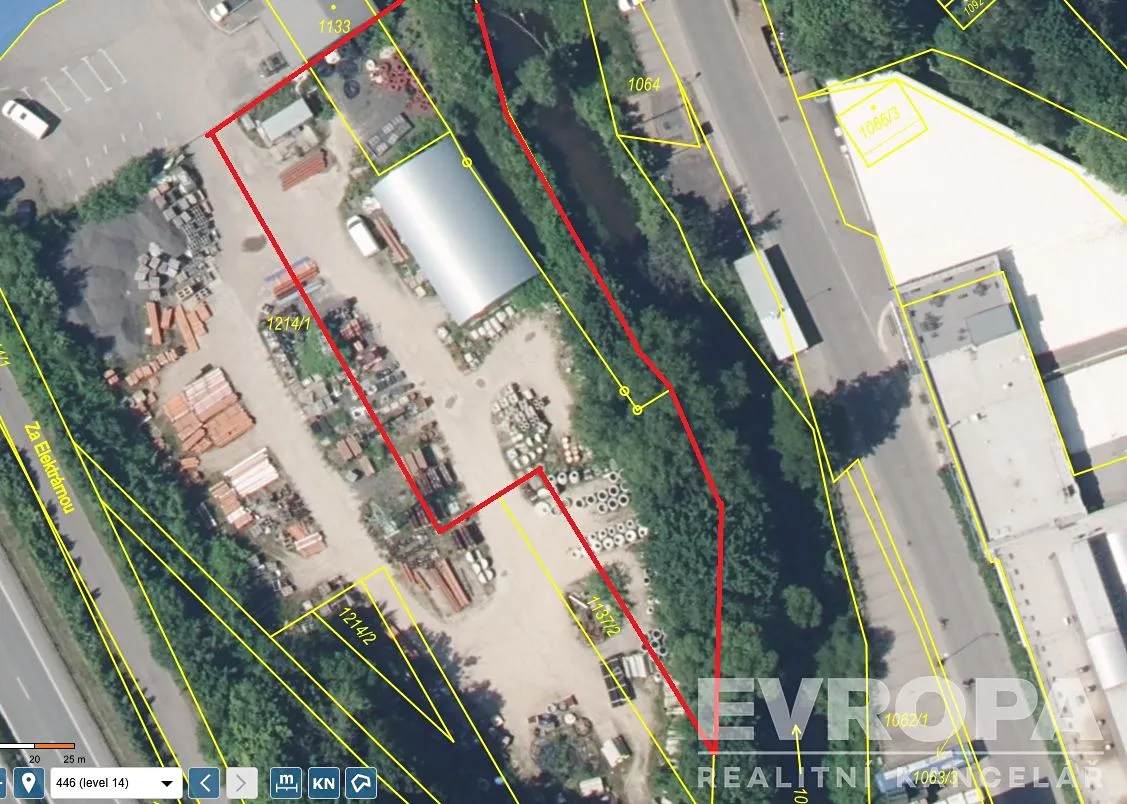 Prodej komerčního pozemku 2500 m²