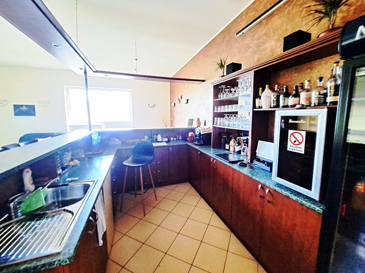 Gewerbefläche zum Kauf, 400 m² (6 von 32)
