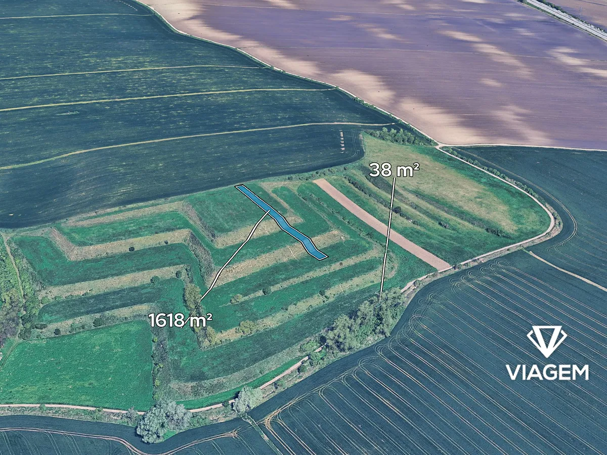 Prodej pole 1656 m²