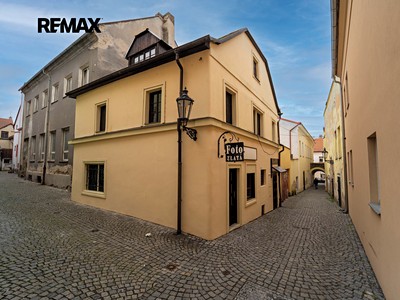 Pronájem  rodinného domu 142 m², pozemek 76 m²