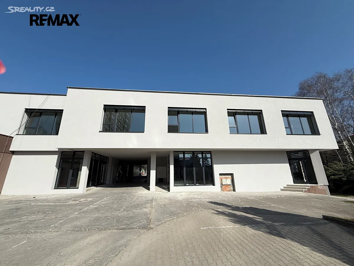 Pronájem obchodního prostoru 82 m² – pohled 4