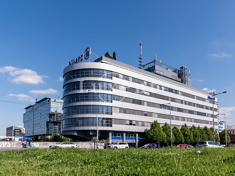 Комерційне приміщення в оренду, 1 080 м² (1 з 5)