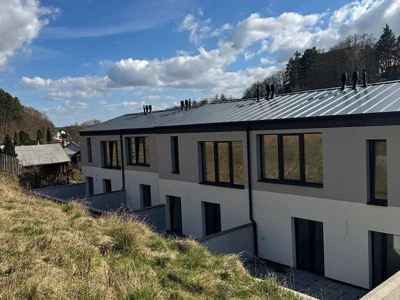 Prodej rodinného domu 160 m², pozemek 360 m², Bělá pod Bezdězem – náhled fotky 2