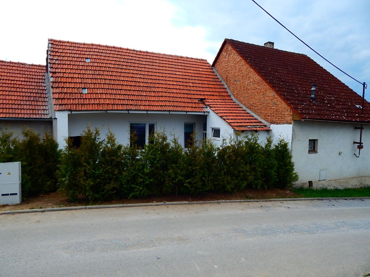 Prodej rodinného domu 100 m², pozemek 122 m²