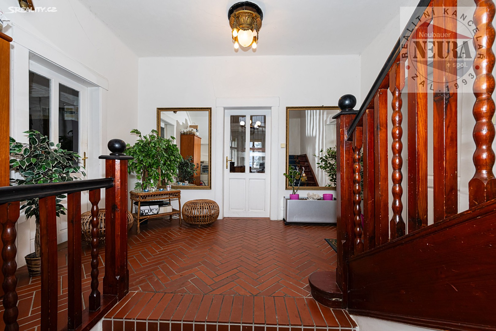 Prodej  vily 295 m², pozemek 846 m² – další