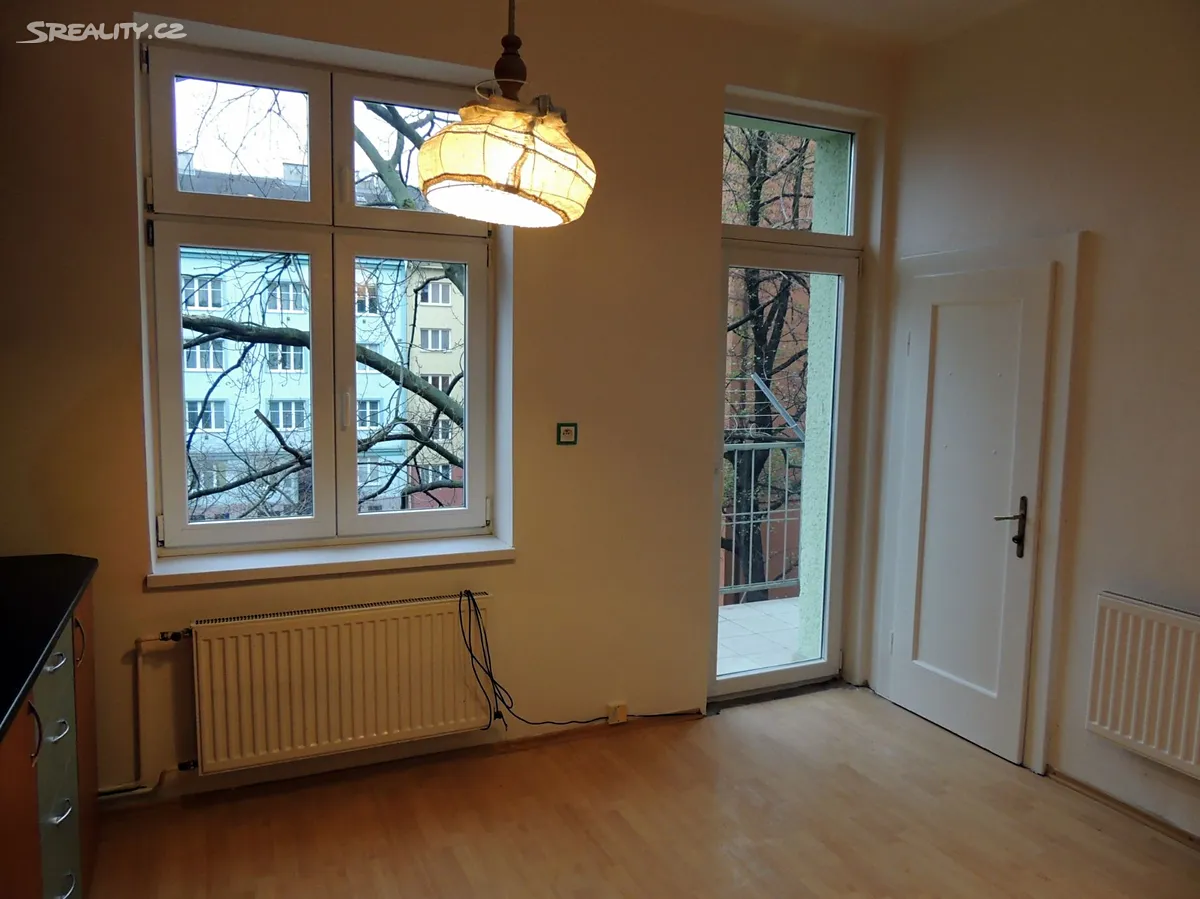 Pronájem bytu 2+1 81 m² – pohled 6