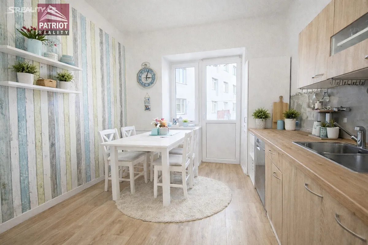 Prodej bytu 3+1 91 m² - Vista 5
