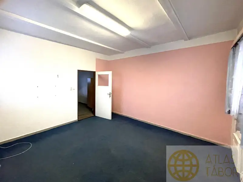 Pronájem kanceláře 18 m², Tábor – náhled fotky 1