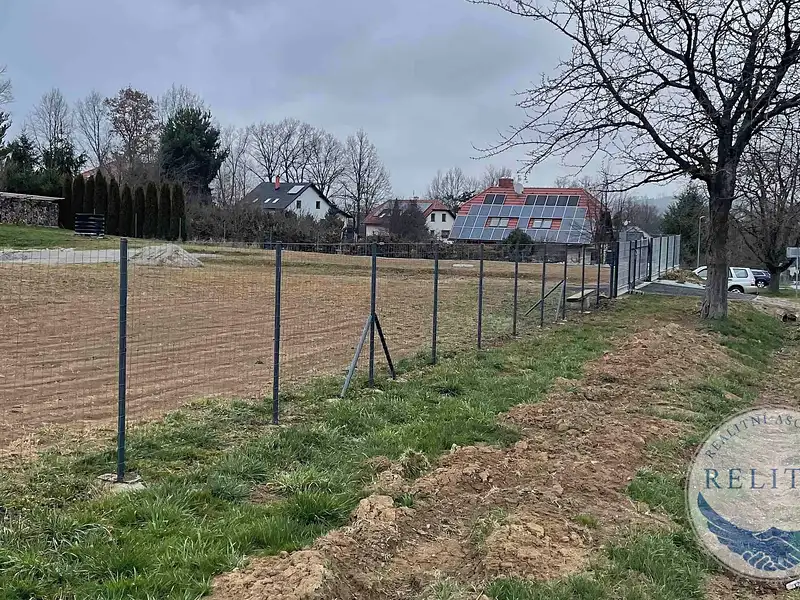 Prodej stavebního pozemku 1300 m², Rynárec – náhled fotky 1