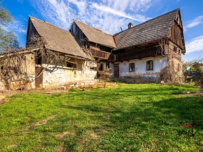 Prodej  rodinného domu 200 m², pozemek 1 532 m²