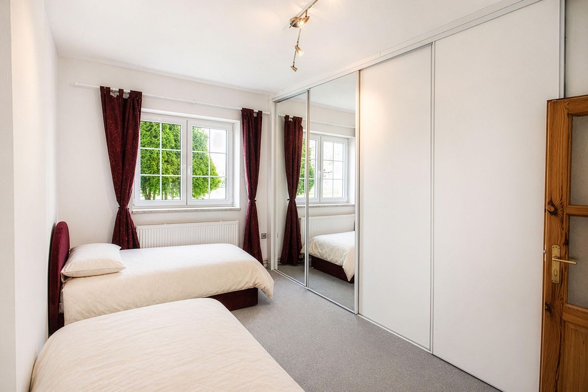 Prodej rodinného domu 165 m², pozemek 686 m² – fotografie 5