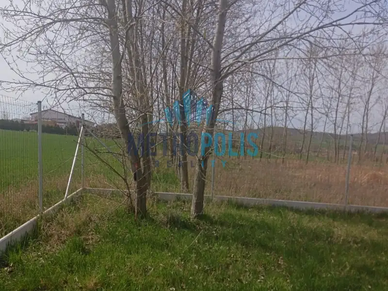 Prodej stavebního pozemku 800 m², Bavoryně – náhled fotky 2