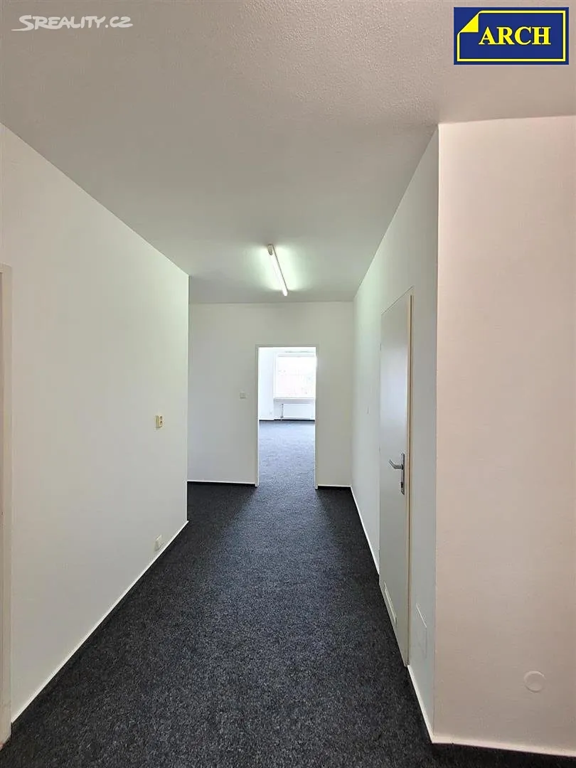 Pronájem kanceláře 92 m² - Więcej