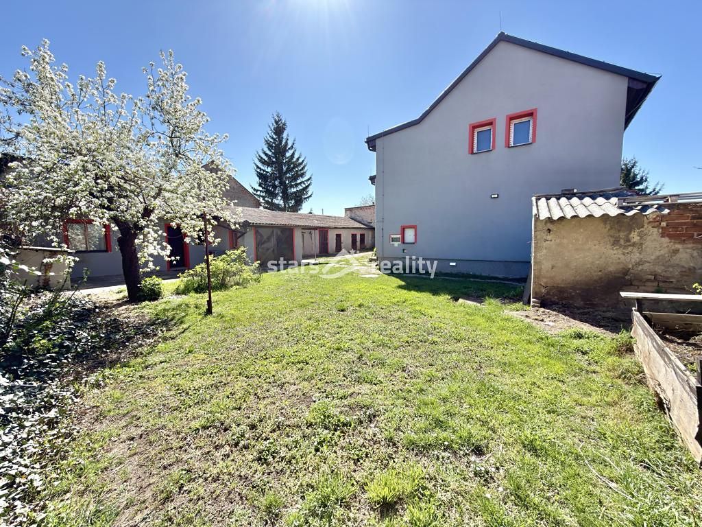 Prodej rodinného domu 179 m², pozemek 414 m² – fotografie 5