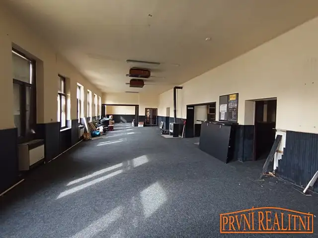 Prodej obchodního prostoru 263 m², Uherský Brod – náhled fotky 3