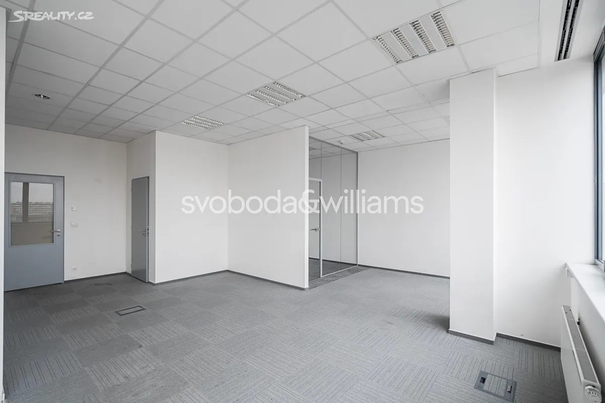Pronájem kanceláře 630 m² – pohled 2