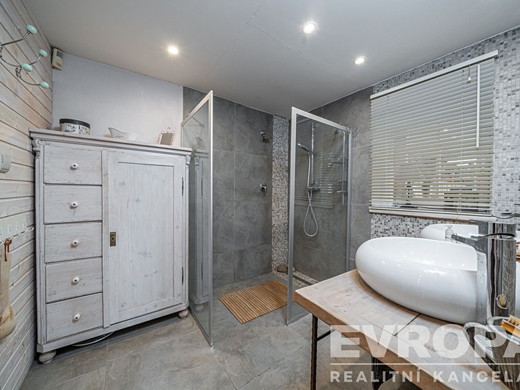 Prodej domu, 120 m² (16 z 40)