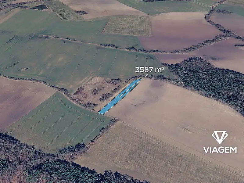Prodej pole 3587 m², Týnec nad Labem – náhled fotky 1