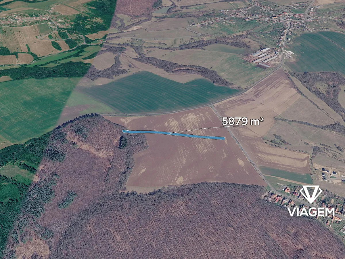 Prodej podílu 5/8 pole 3674 m²