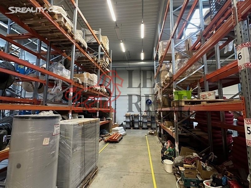 Pronájem skladového prostoru 107 m² – pohled 2