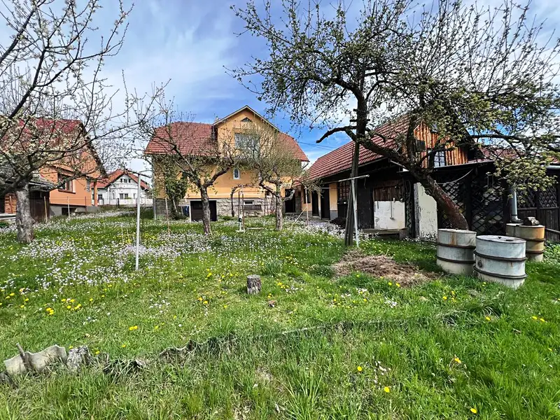 Prodej rodinného domu 362 m², pozemek 559 m², Újezd – náhled fotky 2