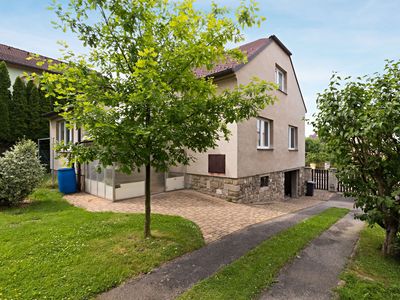 Prodej rodinného domu 180 m², pozemek 805 m²