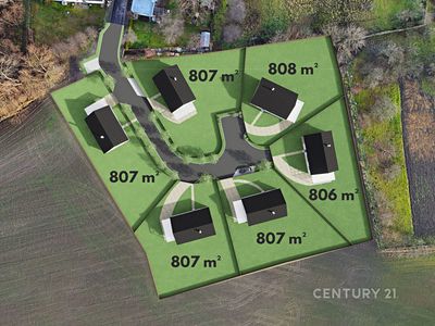 Prodej stavebního pozemku 806 m²